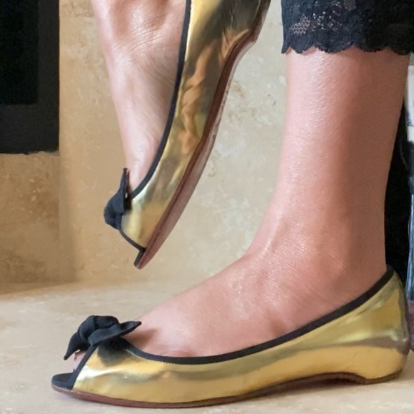 Christian Louboutin gold ballerina peep toe flats - Picture 6 of 16